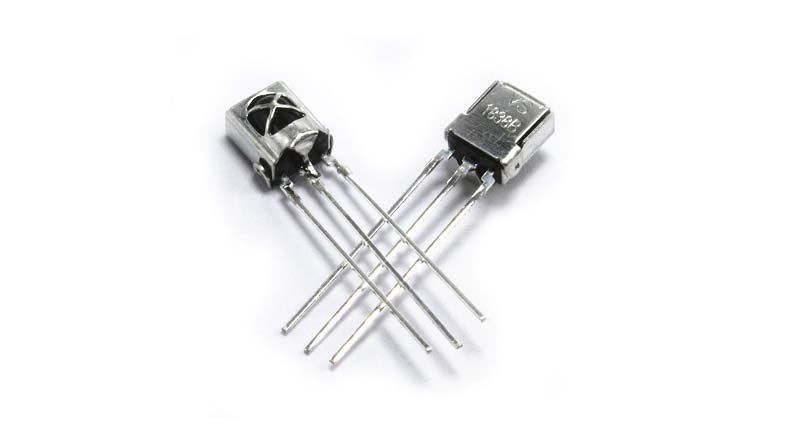 گیرنده سه پایه مادون قرمز بدنه فلزی VS1838B گیرنده سه پایه مادون قرمز بدنه فلزی VS1838B