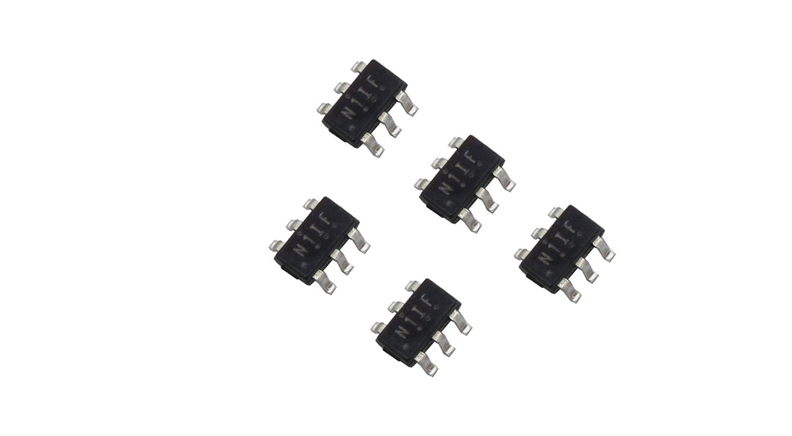 افزاینده ولتاژ XH4002